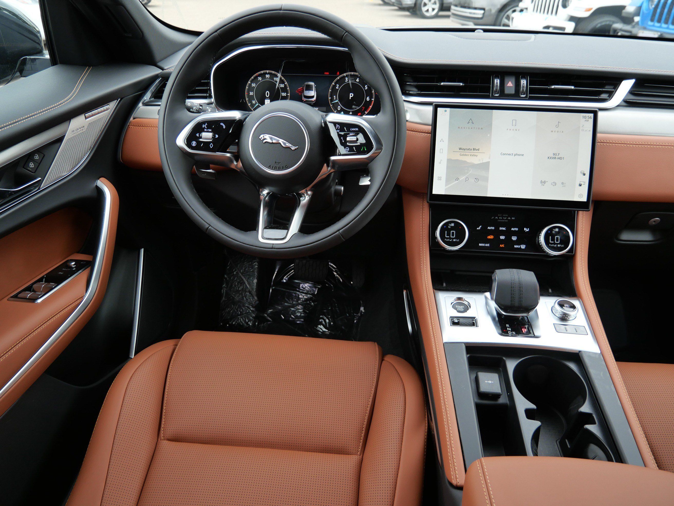New 2026 Jaguar F-PACE R-Dynamic S AWD/4WD image 9