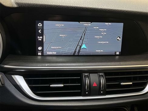 Used 2023 Alfa Romeo Stelvio Ti image 19