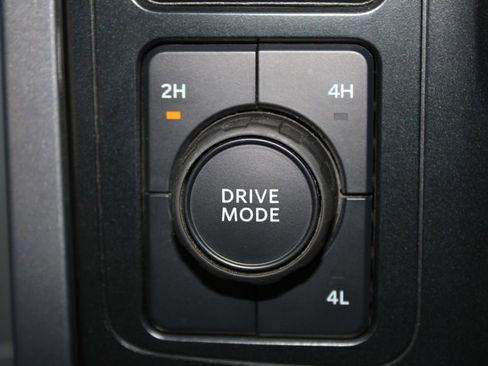 Used 2023 Ford F150 XLT AWD/4WD image 46
