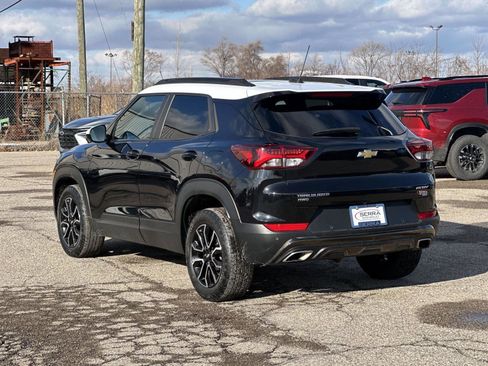 Certified 2023 Chevrolet TrailBlazer ACTIV w/ Sun and Liftgate Package image 3