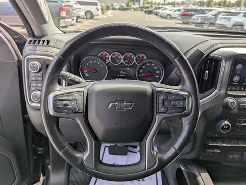 Used 2020 Chevrolet Silverado 1500 RST AWD/4WD image 17