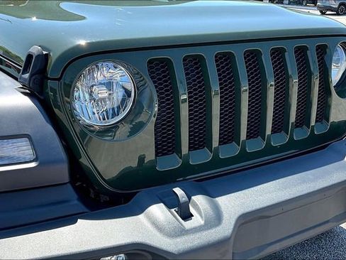 Used 2021 Jeep Wrangler Unlimited Sport AWD/4WD image 27