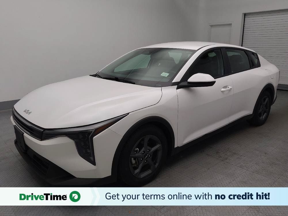 Used 2025 Kia K4 FWD image 1