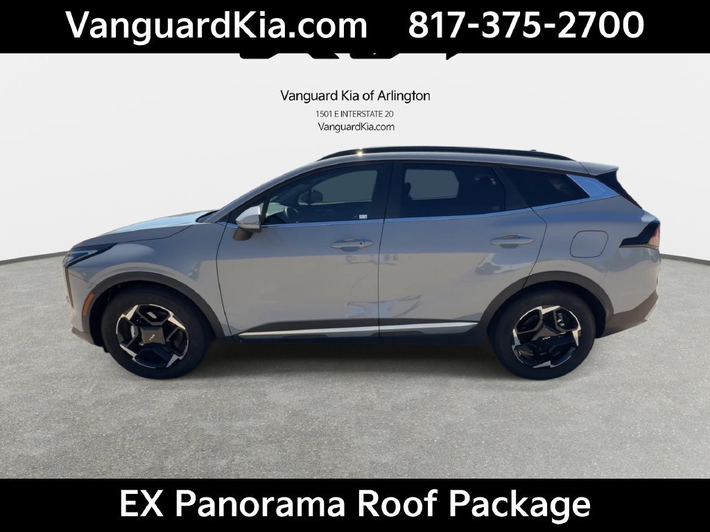 Certified 2026 Kia Sportage EX w/ EX Panorama Roof Package FWD image 5