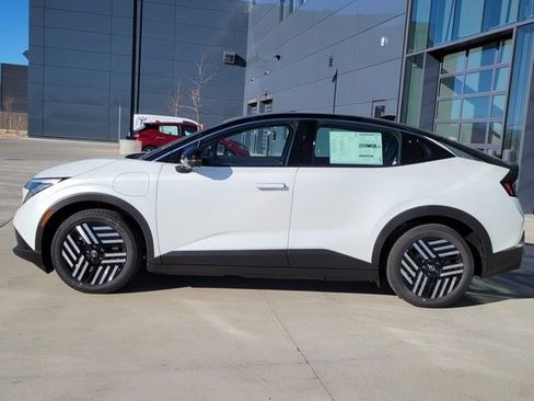 New 2026 Nissan Leaf SV+ FWD image 2