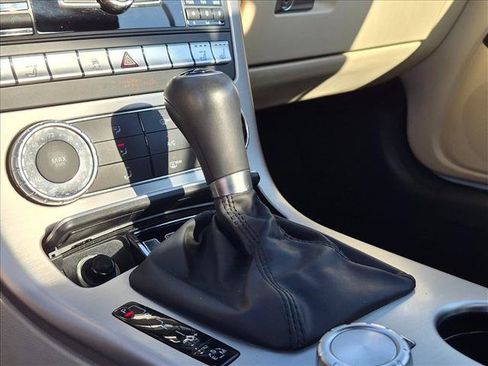 Used 2013 Mercedes-Benz SLK 250 image 12