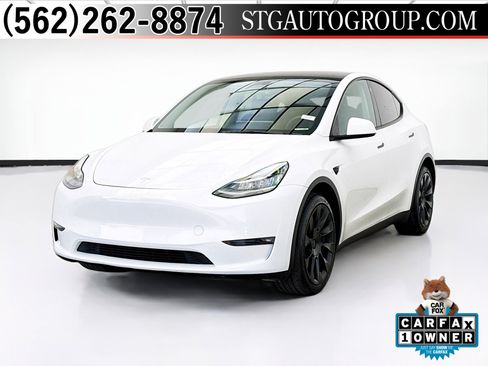 Used 2023 Tesla Model Y Long Range AWD/4WD image 1