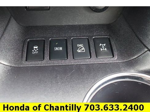 Used 2016 Toyota Highlander Limited image 17