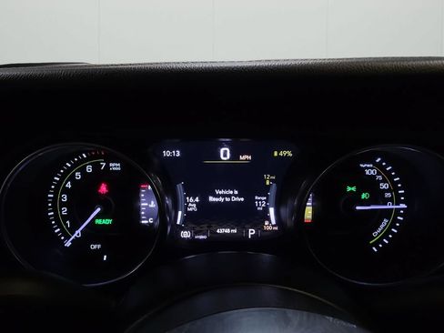 Used 2023 Jeep Wrangler Unlimited Sahara AWD/4WD image 22