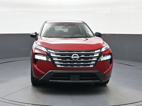 Used 2025 Nissan Rogue S FWD image 3