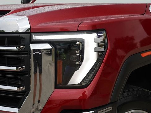 Used 2024 GMC Sierra 3500 SLT w/ SLT Premium Package image 3