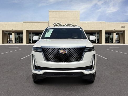 Used 2022 Cadillac Escalade ESV Premium Luxury w/ Performance Package AWD/4WD image 2