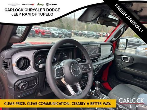 Used 2025 Jeep Wrangler Sahara image 15