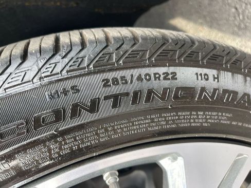 Used 2024 Audi Q8 Prestige image 38