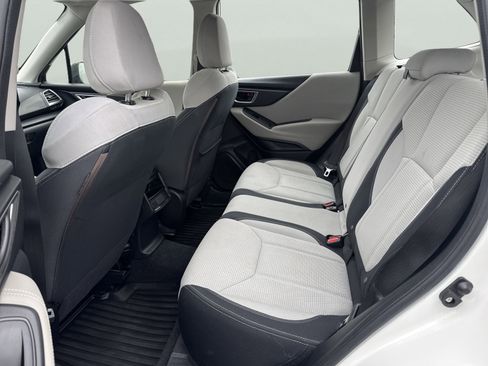 Used 2019 Subaru Forester AWD/4WD image 12