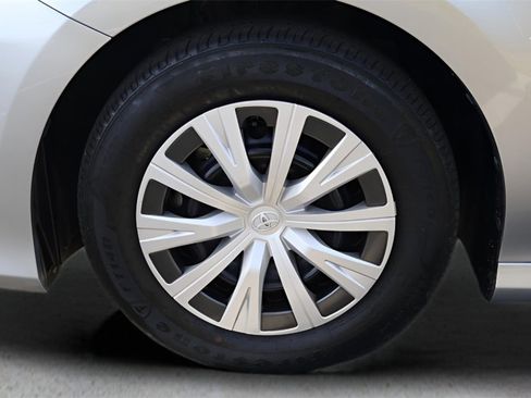 Certified 2021 Toyota Camry LE image 26