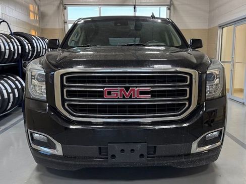Used 2018 GMC Yukon SLT image 3