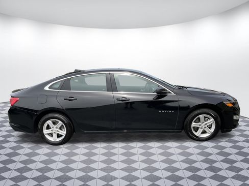 Used 2024 Chevrolet Malibu LT FWD image 2