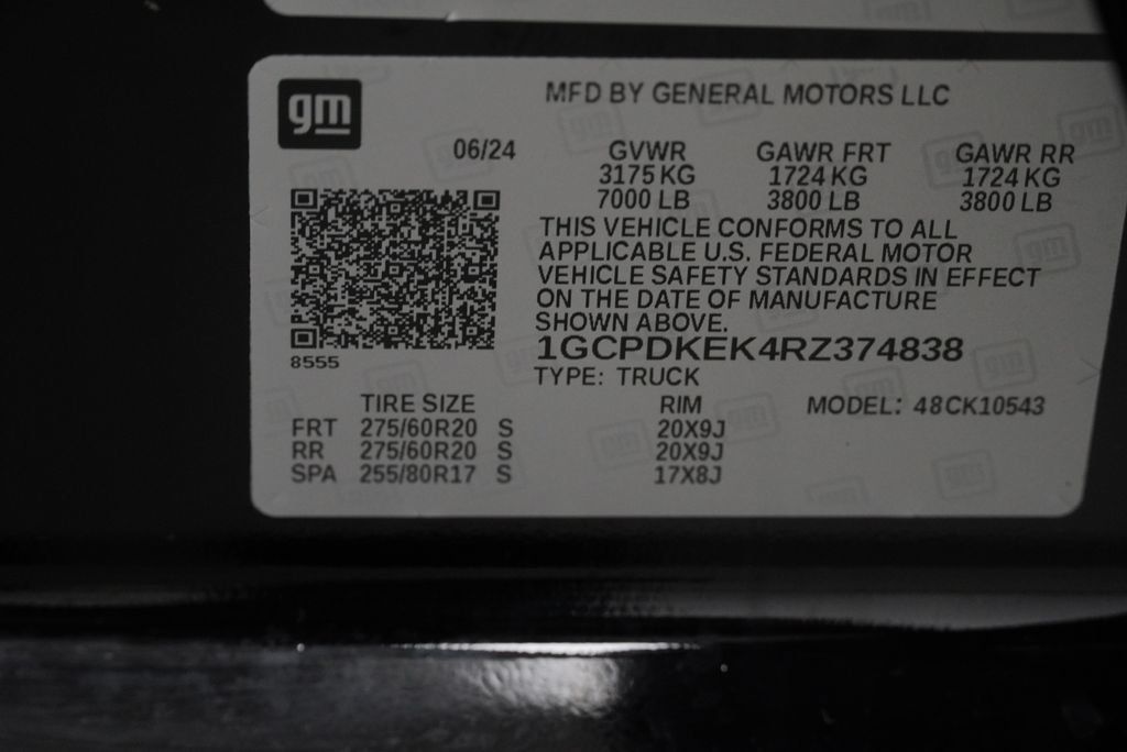 Used 2024 Chevrolet Silverado 1500 LT AWD/4WD image 46
