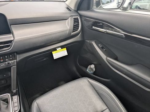 Certified 2024 Kia Seltos EX FWD image 8