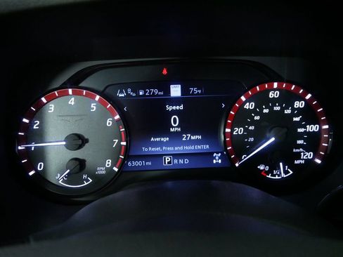 Used 2021 Nissan Titan PRO-4X w/ Pro-4x Convenience Package AWD/4WD image 27
