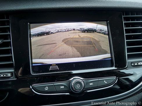 Used 2022 Buick Encore Preferred w/ Safety Package image 13