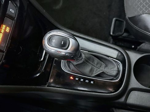 Used 2020 Buick Encore Preferred FWD image 20
