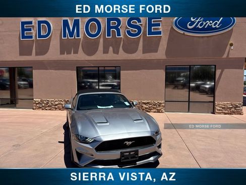 Used 2022 Ford Mustang Premium RWD image 2