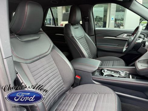 Used 2025 Ford Explorer ST-Line w/ Premium Package AWD/4WD image 13