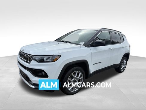 Used 2025 Jeep Compass Limited AWD/4WD image 1