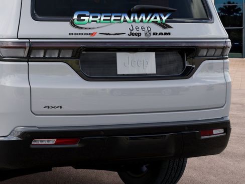 New 2026 Jeep Grand Wagoneer 4WD w/ Premium Group I image 13