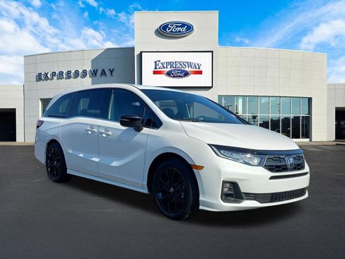 Used 2025 Honda Odyssey Sport-L image 4