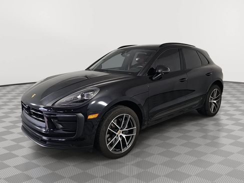 Used 2024 Porsche Macan AWD/4WD image 4