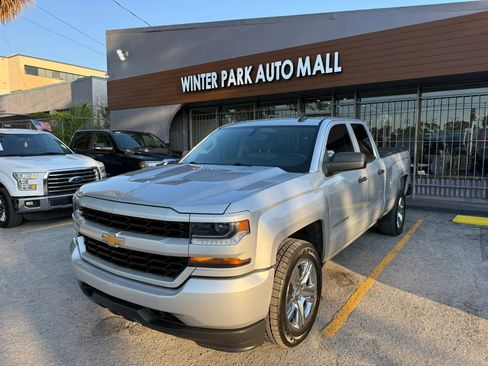 Used 2019 Chevrolet Silverado 1500 Custom w/ Custom Convenience Package RWD image 1