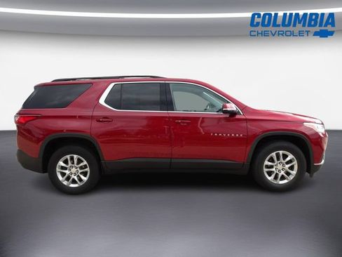 Used 2020 Chevrolet Traverse LT FWD image 2
