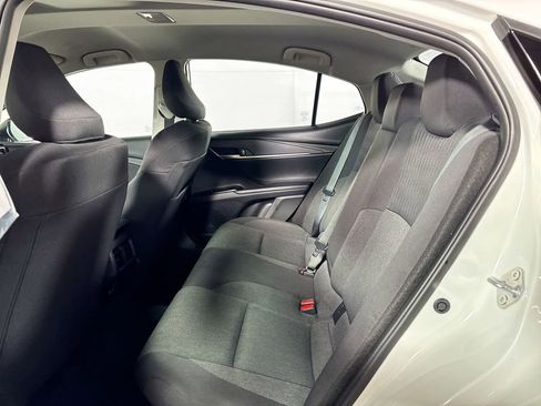 Used 2025 Toyota Camry LE image 19