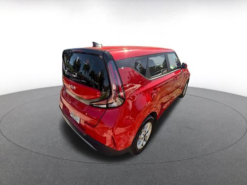 Used 2025 Kia Soul LX w/ LX Technology Package image 6