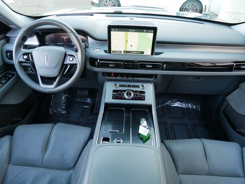 Used 2021 Lincoln Aviator Reserve w/ Equipment Group 202A image 10