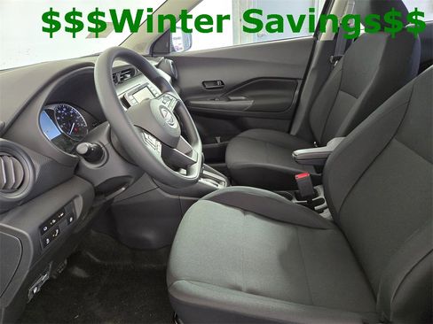 New 2025 Nissan Kicks Play S image 11