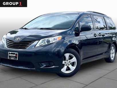 Used 2015 Toyota Sienna LE