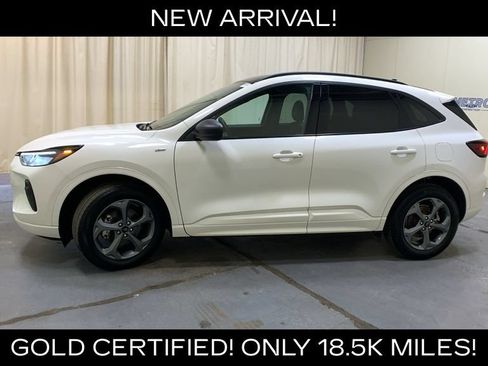 Used 2024 Ford Escape ST-Line w/ Tech Pack #1 AWD/4WD image 6