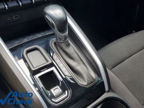 Used 2025 Chevrolet Colorado LT RWD image 26