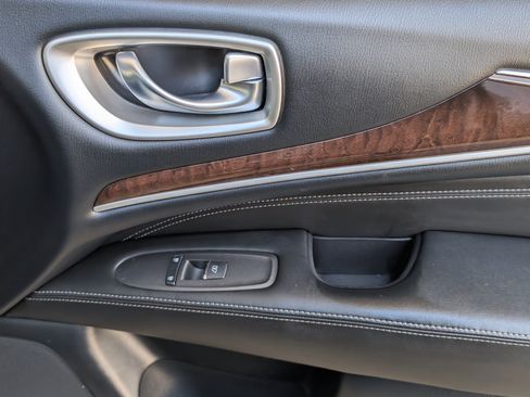 Used 2019 INFINITI QX60 Luxe w/ Sensory Package AWD/4WD image 25