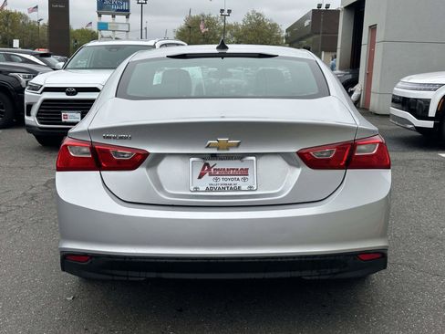 Used 2017 Chevrolet Malibu LS w/ LPO, Convenience Package 1 FWD image 6