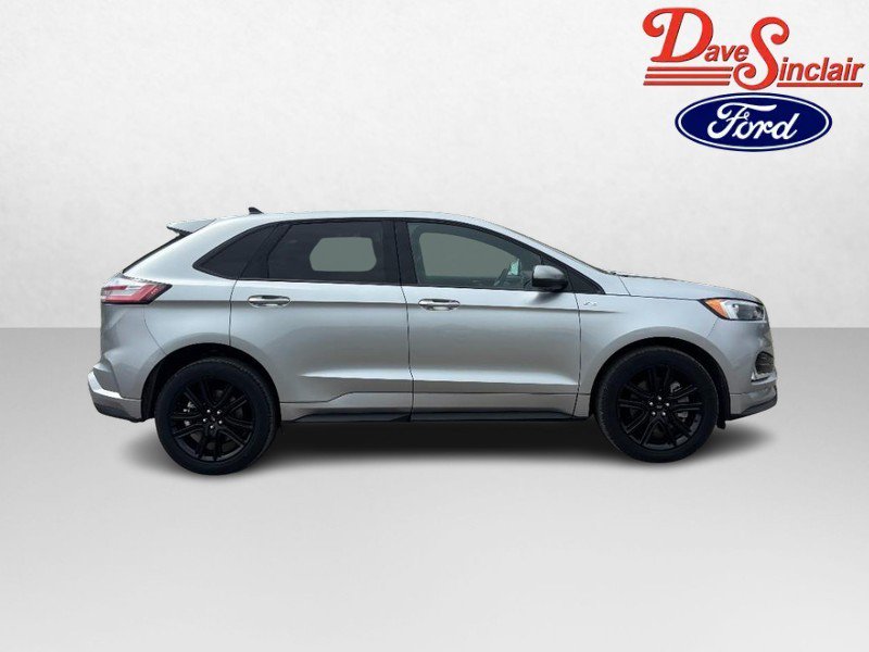 Used 2024 Ford Edge ST-Line w/ Class II Trailer Tow Package AWD/4WD image 5