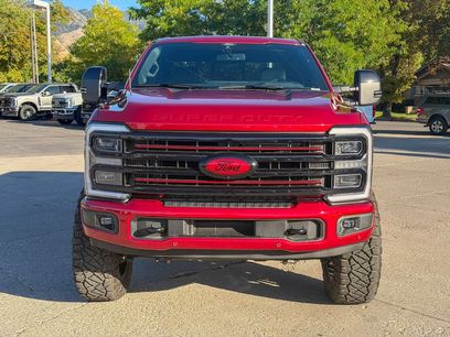 New 2026 Ford F350 Platinum w/ Tremor Off-Road Package