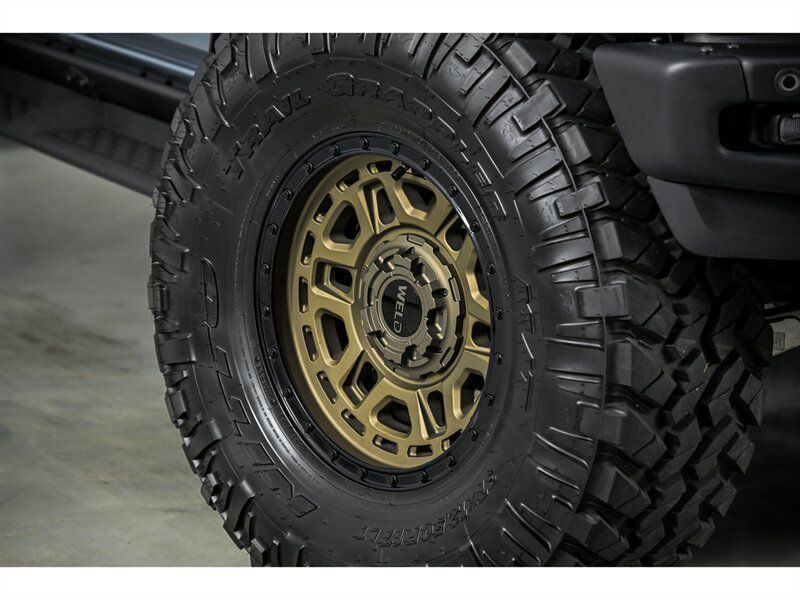 Used 2023 Ford Bronco Raptor AWD/4WD image 3