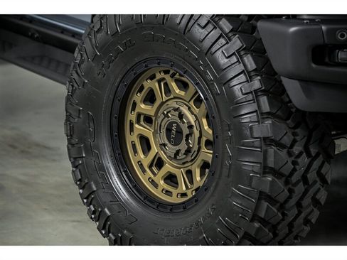 Used 2023 Ford Bronco Raptor AWD/4WD image 3