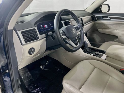 Used 2023 Volkswagen Atlas SE AWD/4WD image 9