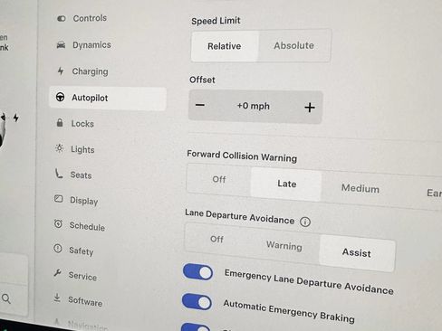 Used 2019 Tesla Model 3 Standard Range RWD image 26